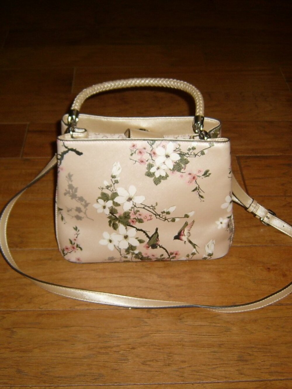 Guess Faux Leather Floral Pattern Tote Shoulder Bag Purse, VGUC